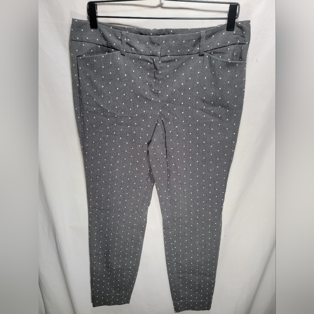 The Limited Ideal Stretch size 10 gray with white Polka dots in great condition